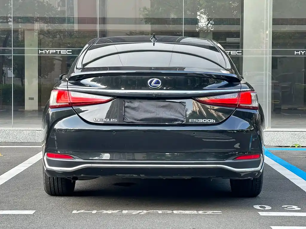 Lexus ES 2020 — фото 4