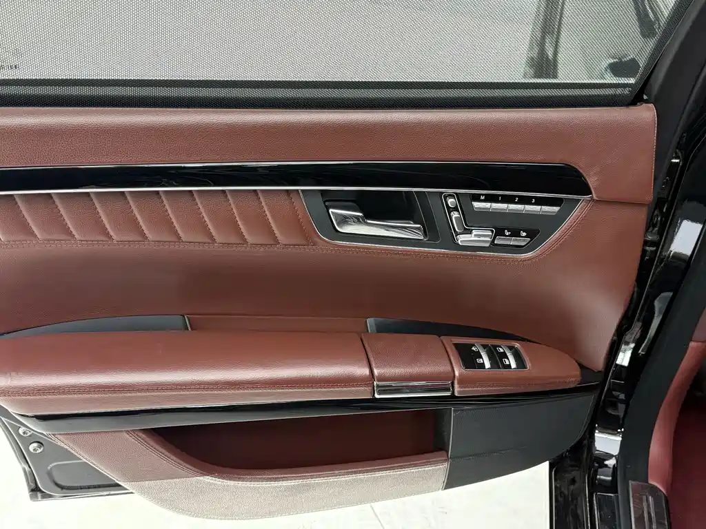 Brabus S-Class 2019 — фото 13