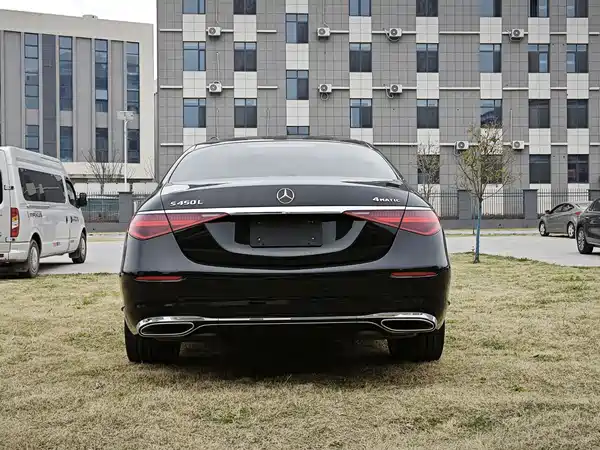 Mercedes-Benz S-Class 2022