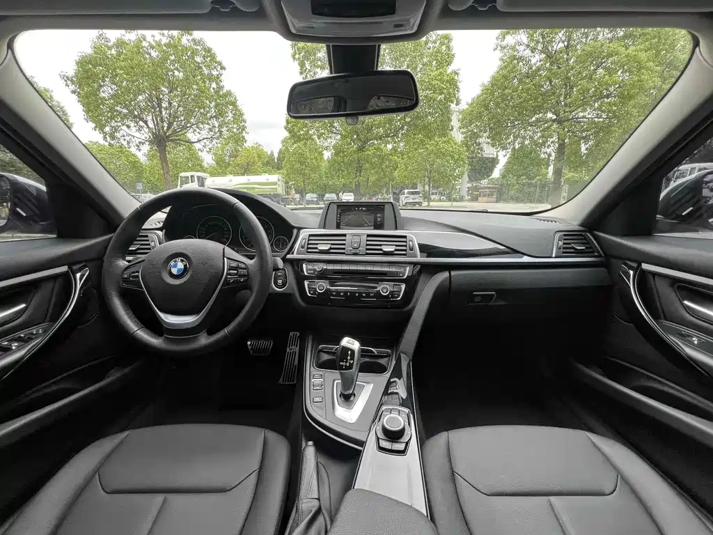 BMW 3 Series 2017