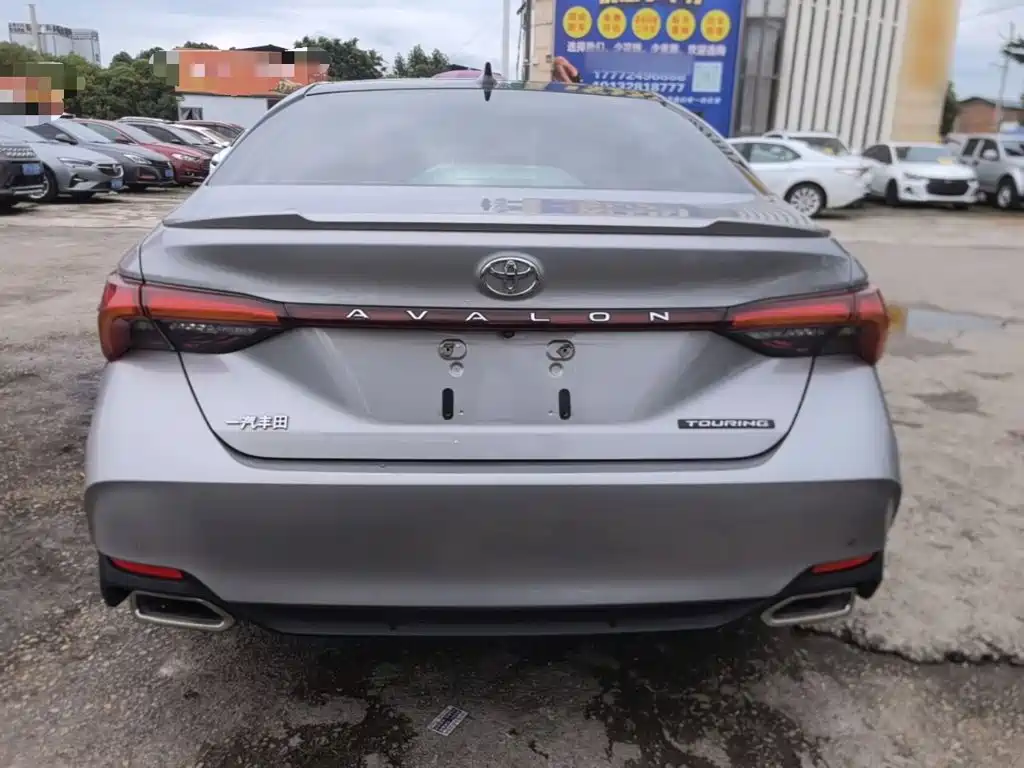 Toyota Avalon 2019