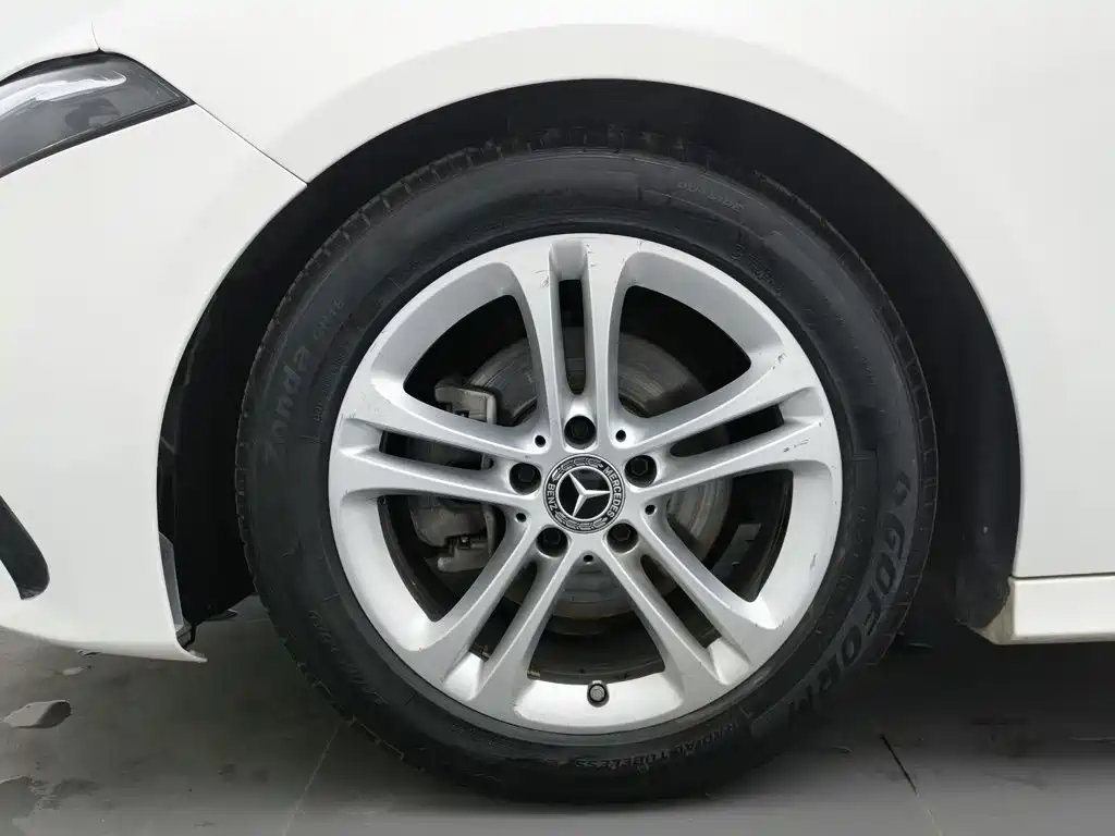 Mercedes-Benz A-Class 2023 — фото 17