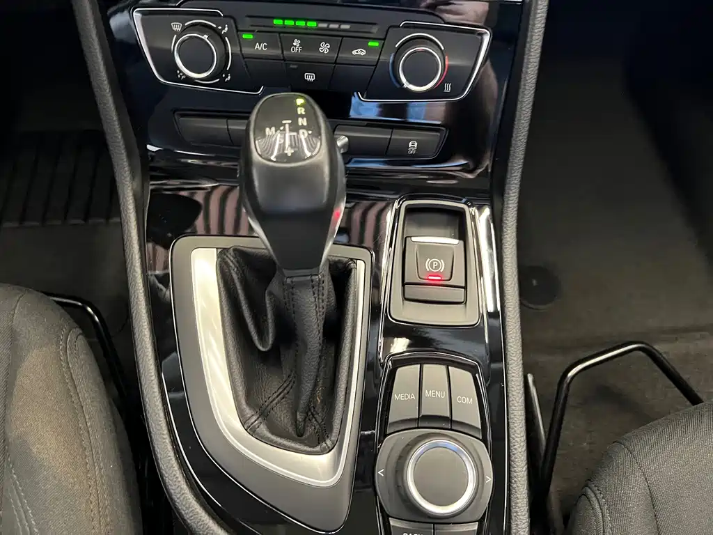 BMW 2 Series Station Wagon 2019 — фото 12
