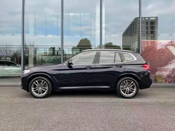 BMW X3 2021
