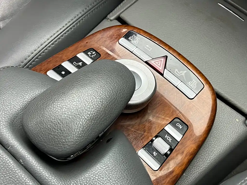 Mercedes-Benz S-Class 2008 — фото 23