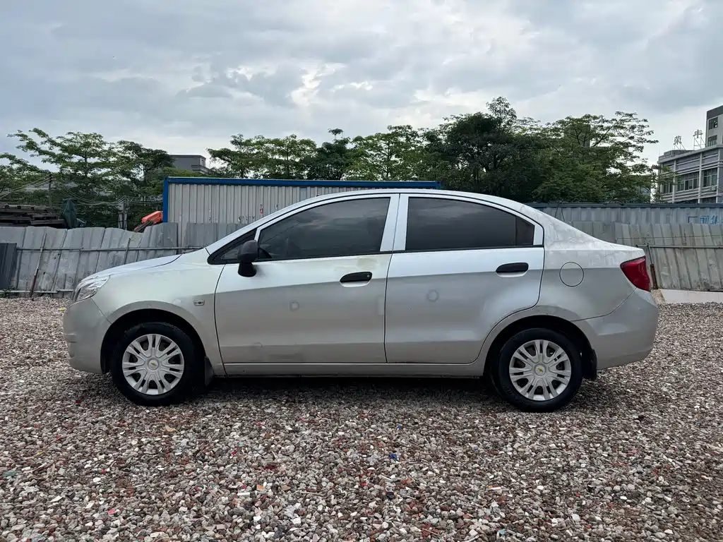 Chevrolet Sail 2014 — фото 15