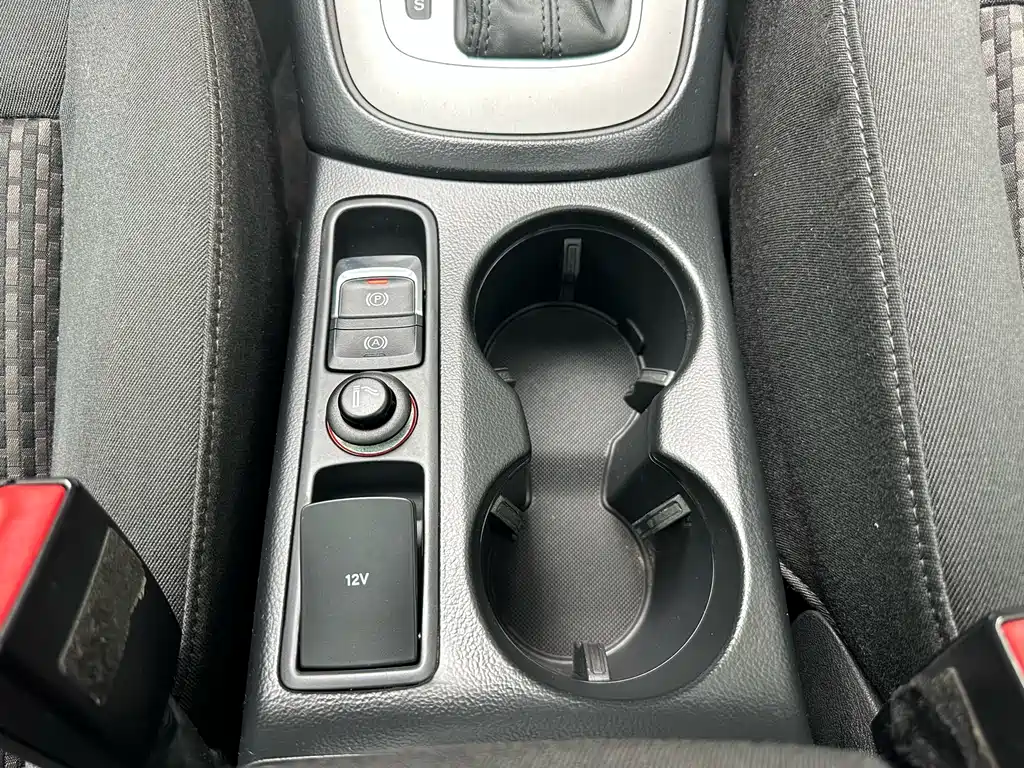 Audi Q3 2015 — фото 21