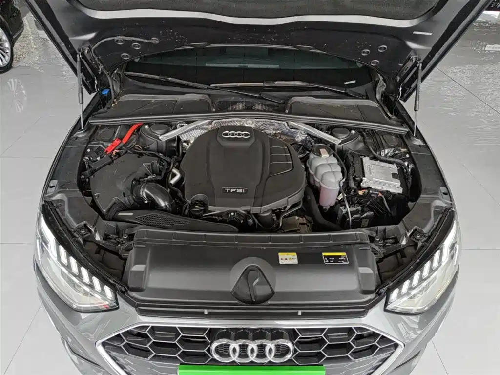 Audi A4L 2022 — фото 20