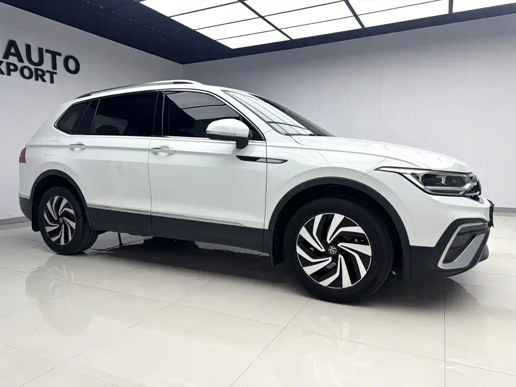 Volkswagen Tiguan L 2022