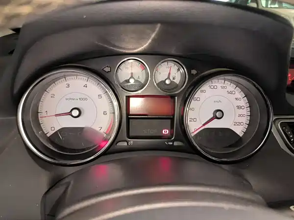Peugeot 308 2016