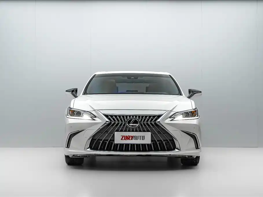Lexus ES 2023 — фото 2