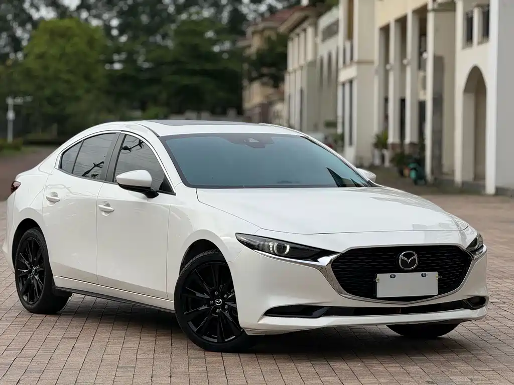 Mazda 3 Axela 2023