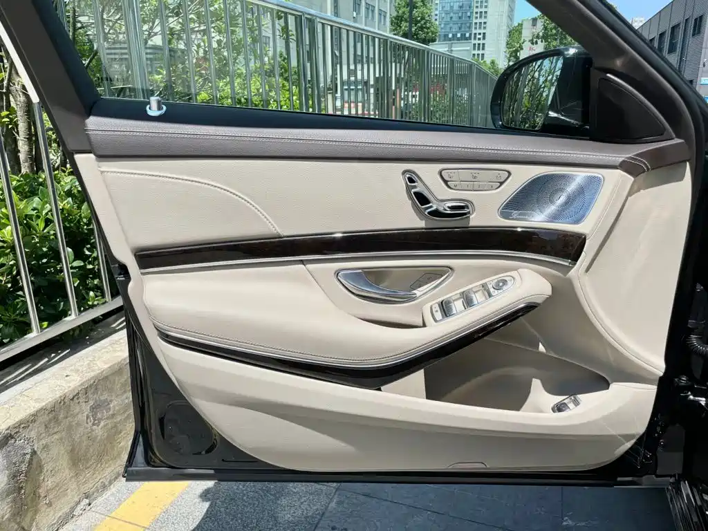 Mercedes-Benz Maybach S-Class 2020 — фото 10