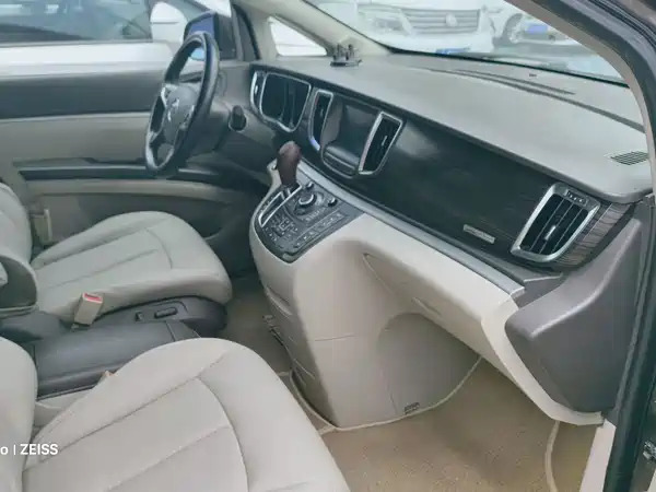 Buick GL8 2012
