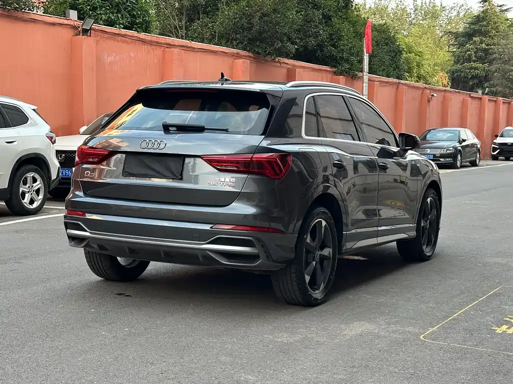 Audi Q3 2022