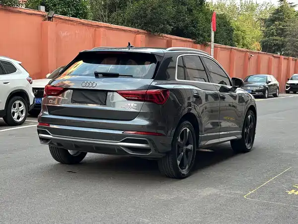 Audi Q3 2022