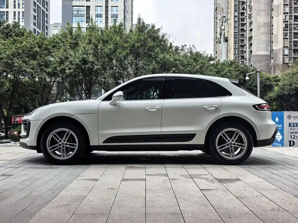 Porsche Macan 2022 — фото 2