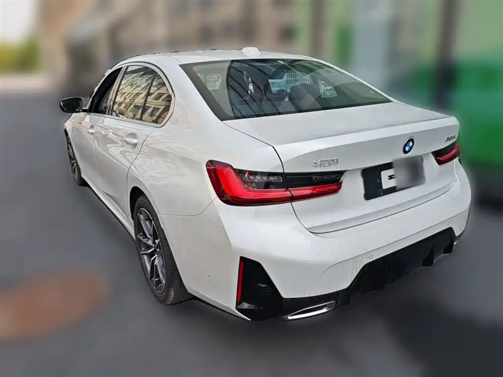 BMW 3 Series 2025 — фото 9