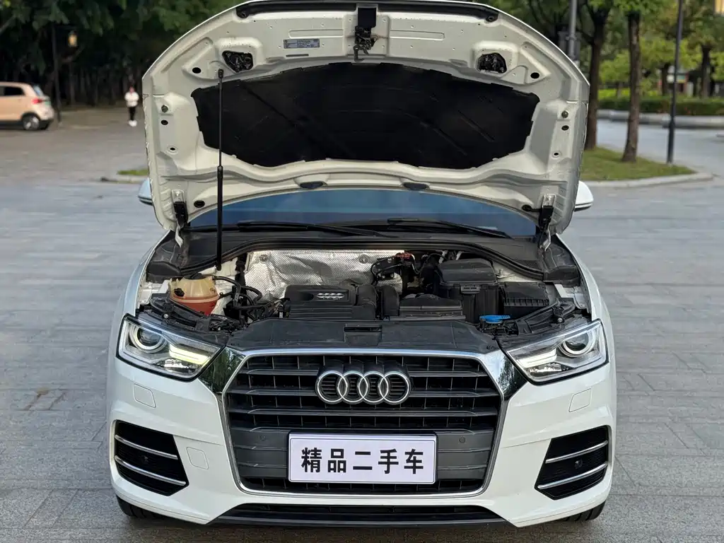 Audi Q3 2017 — фото 19
