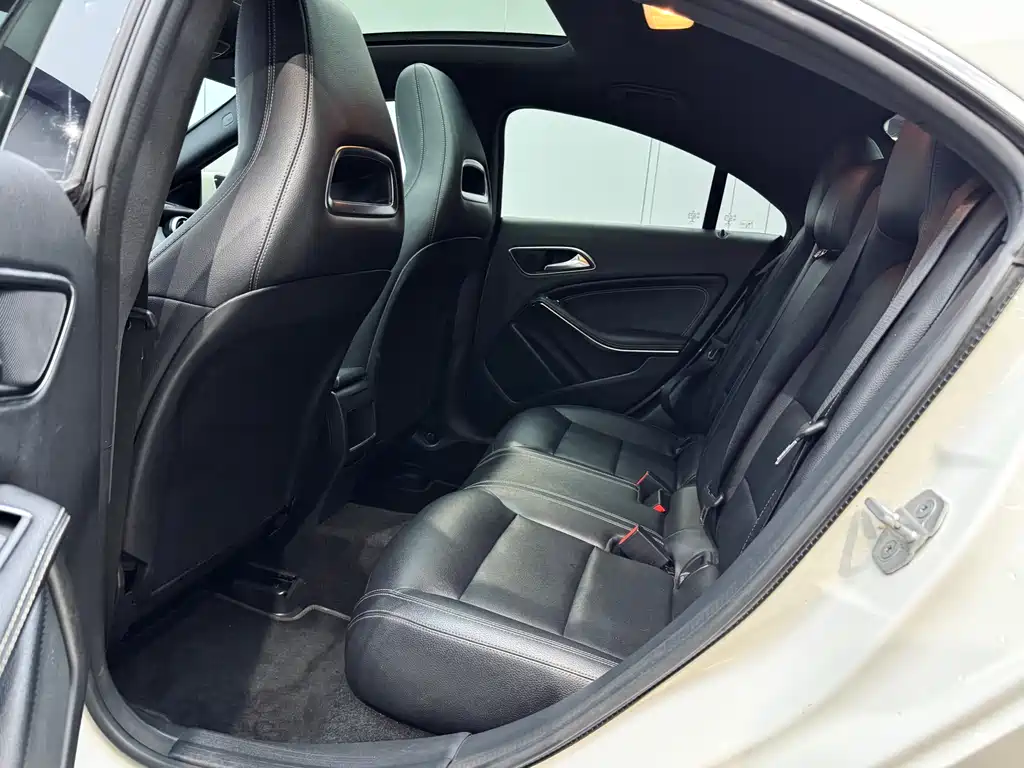 Mercedes-Benz CLA 2018 — фото 12