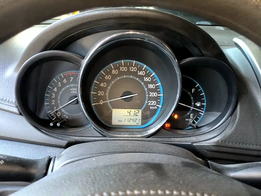 Toyota Vios 2015 — фото 12