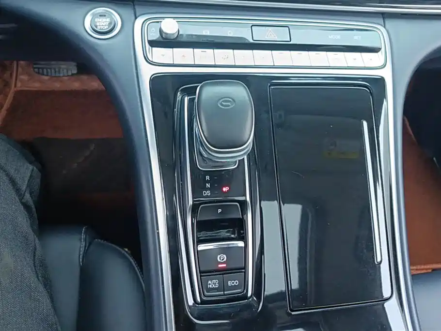 GAC Motor Trumpchi M8 2022 — фото 16
