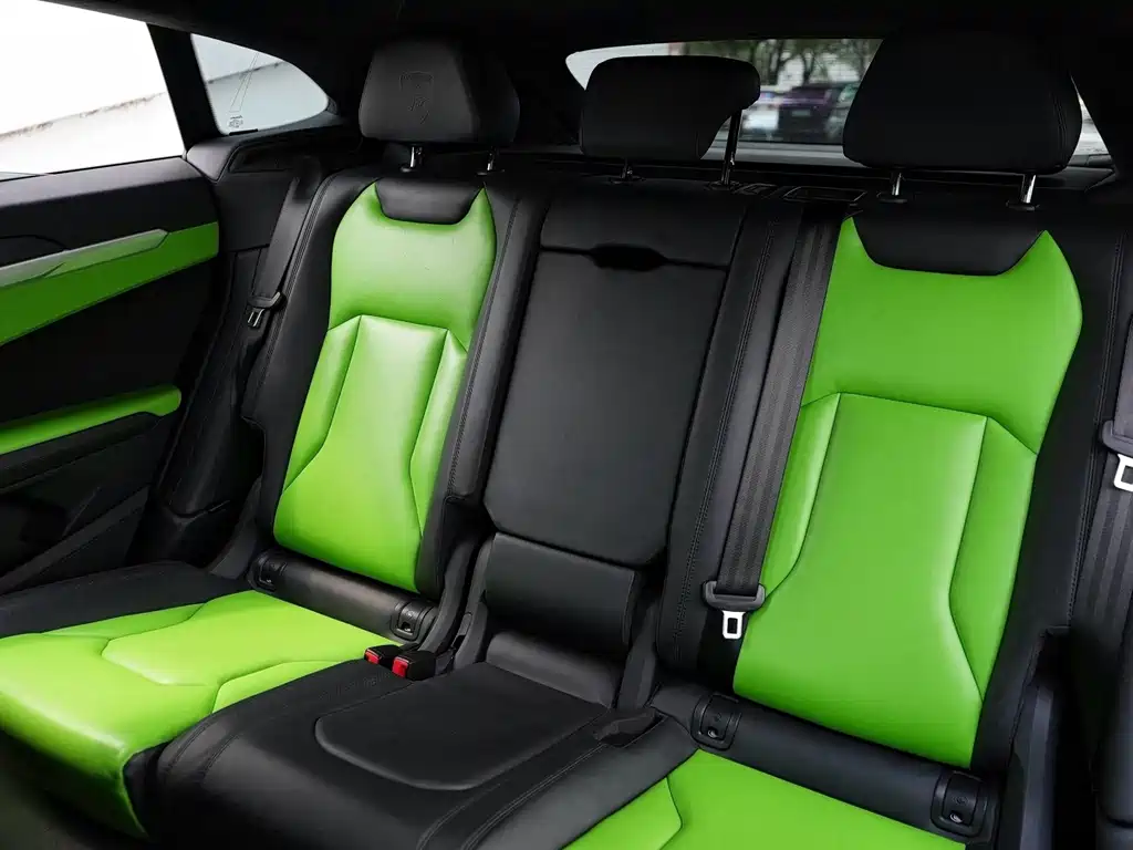Lamborghini Urus 2019 — фото 14