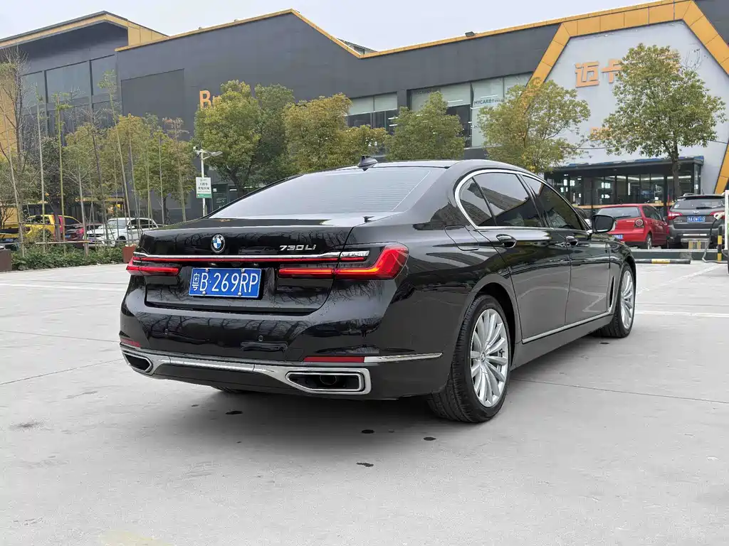 BMW 7 Series 2022 — фото 14