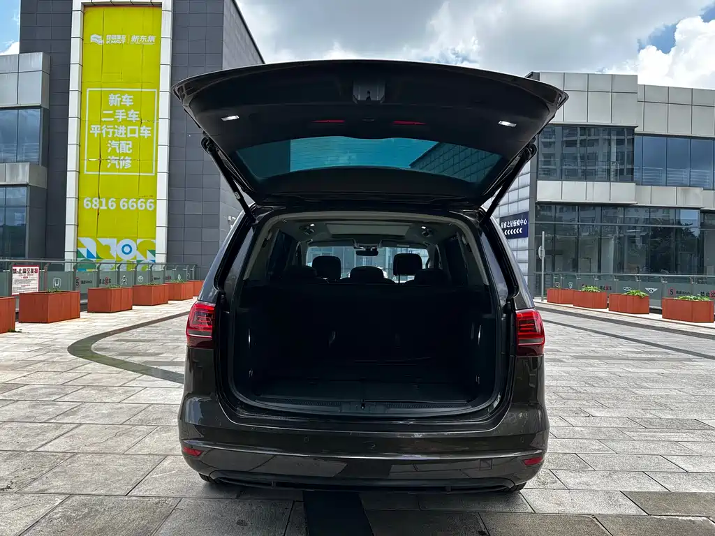 Volkswagen Sharan 2018 — фото 12