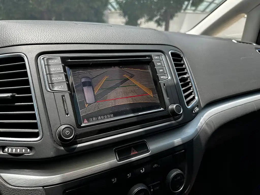 Volkswagen Sharan 2018 — фото 14