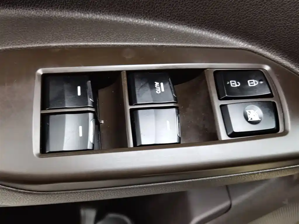 GAC Motor Trumpchi GS4 2015 — фото 9