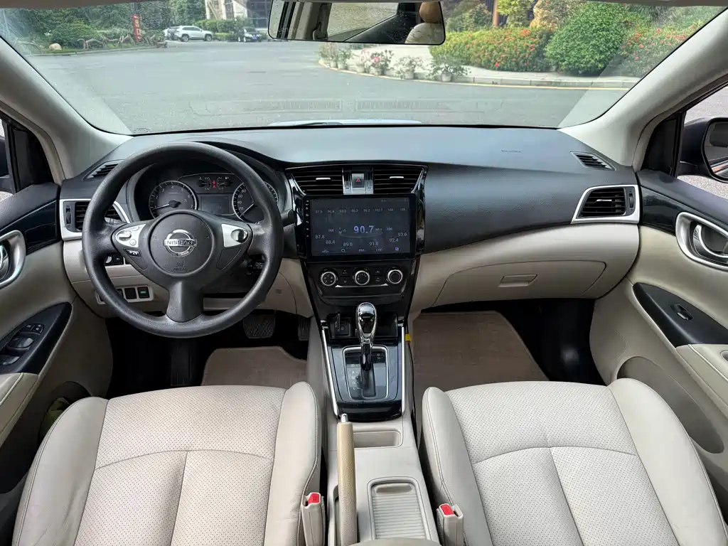Nissan Sylphy 2017 — фото 15