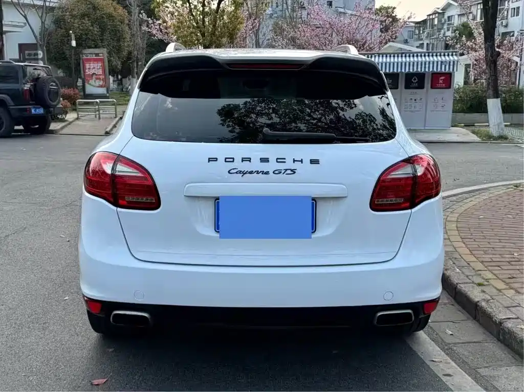 Porsche Cayenne 2014 — фото 4