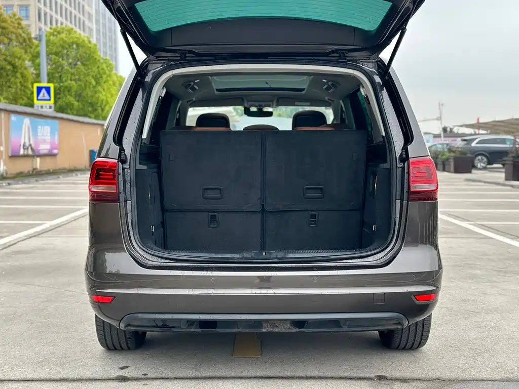 Volkswagen Sharan 2018 — фото 19