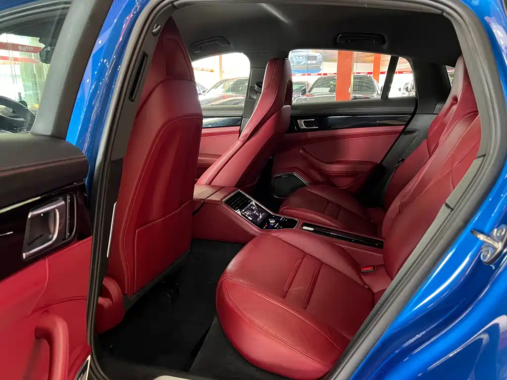 Porsche Panamera 2019 — фото 14