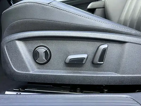 Volkswagen Passat 2023