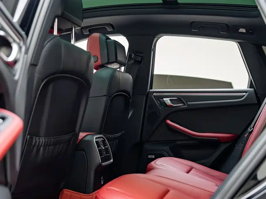 Porsche Macan 2023 — фото 10