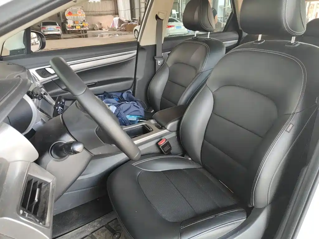 Geely Emgrand GS 2019 — фото 11
