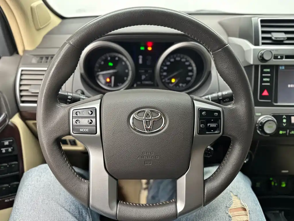 Toyota Prado 2016 — фото 23