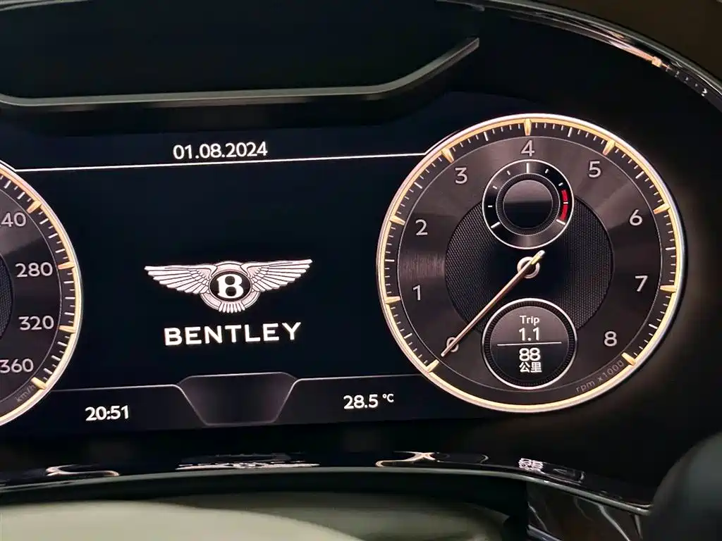 Bentley Flying Spur 2023 — фото 6