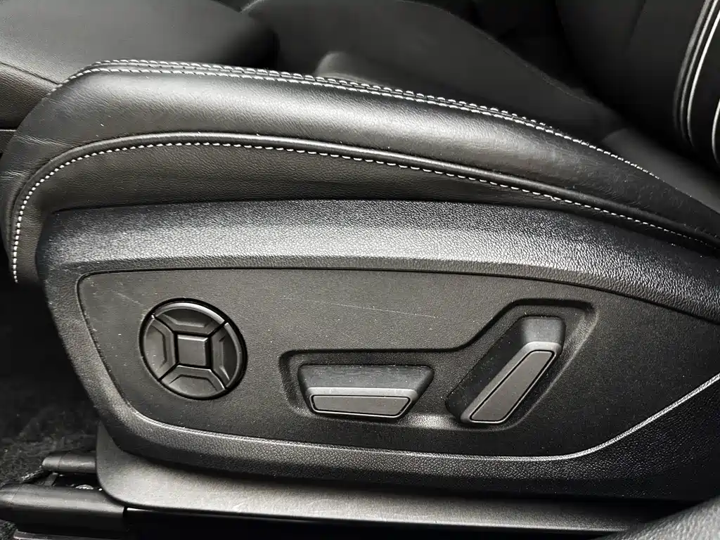 Audi A3 2023 — фото 13