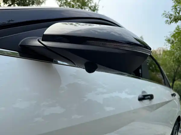 Hyundai Elantra 2022