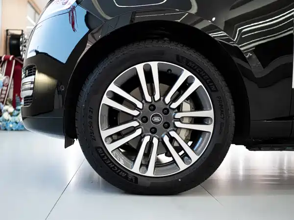 Land Rover Range Rover 2023