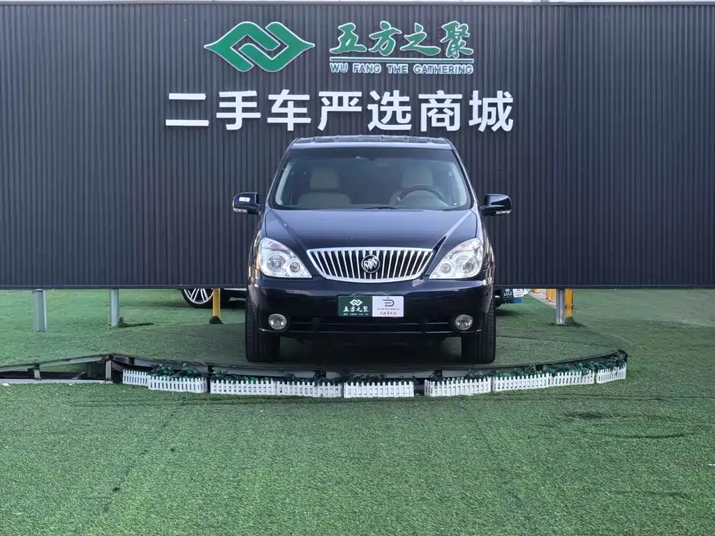 Buick GL8 2012