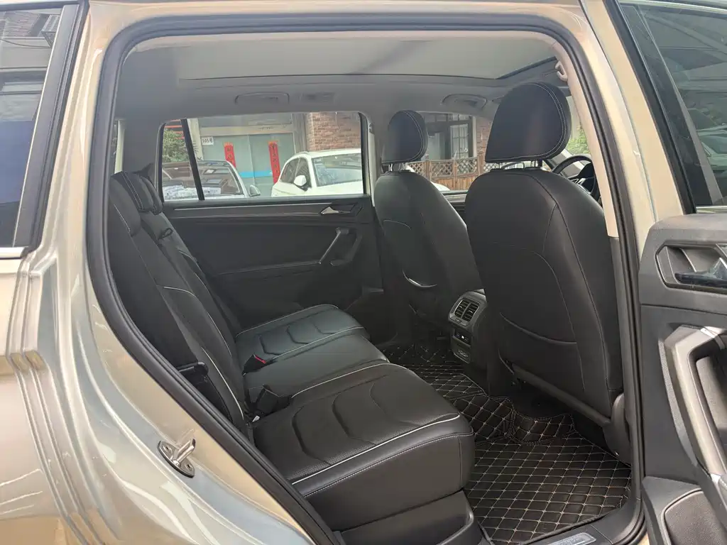 Volkswagen Tiguan L 2019 — фото 13
