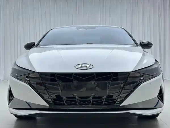 Hyundai Elantra 2023