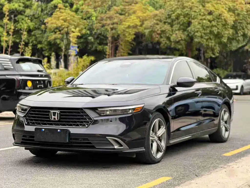 Honda Accord 2024 — фото 1