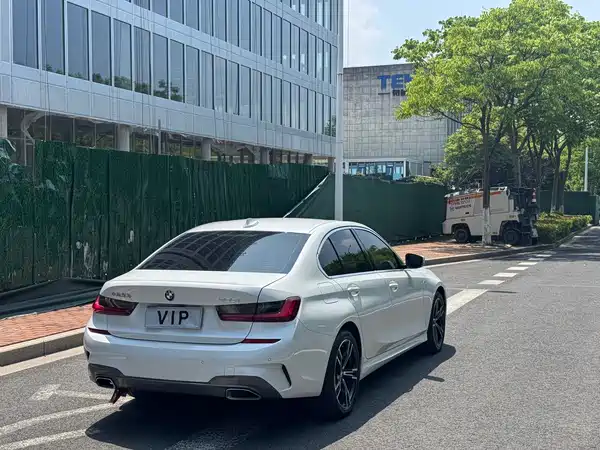 BMW 3 Series 2022