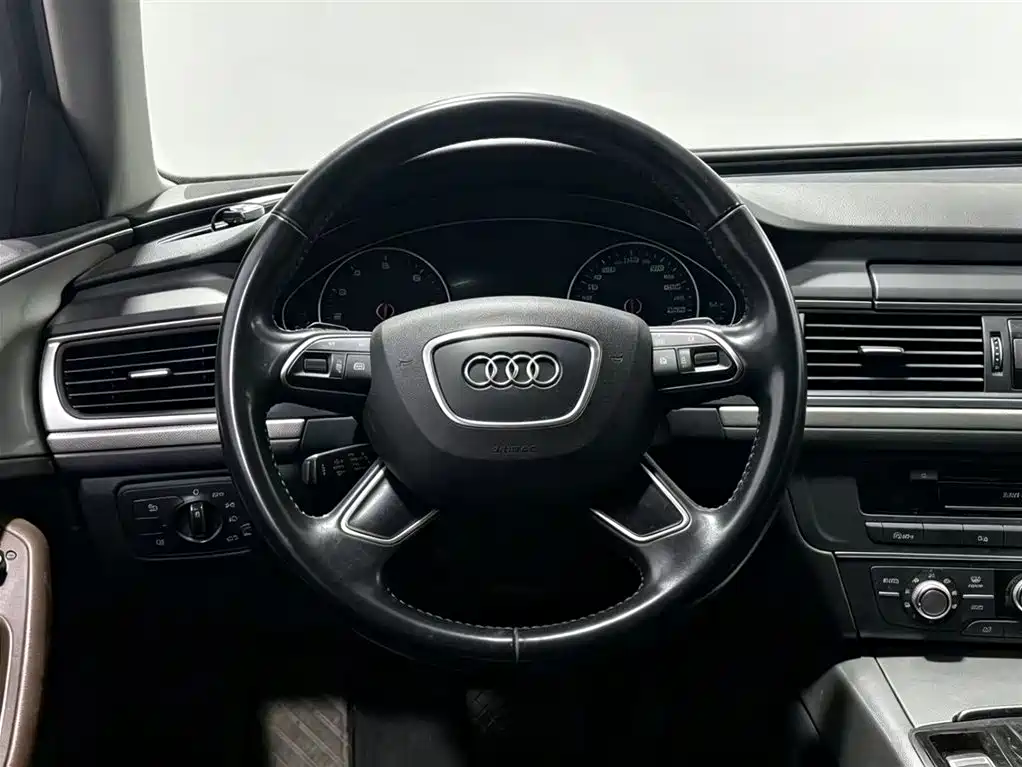 Audi A6L 2018 — фото 10