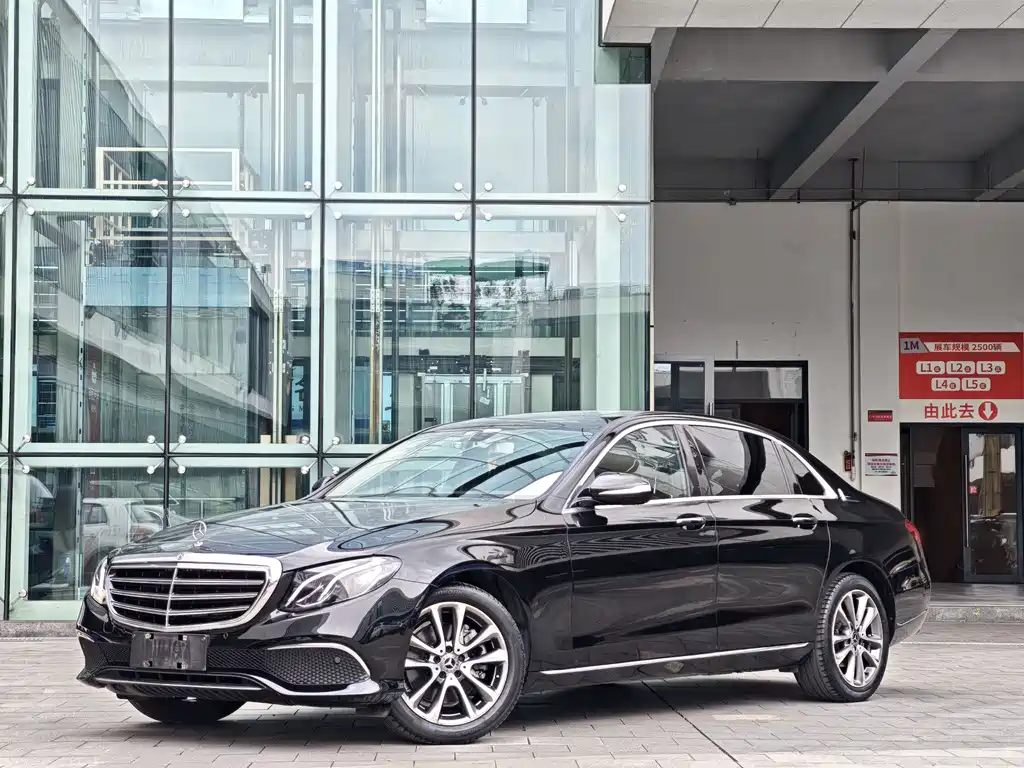 Mercedes-Benz E-Class 2018 — фото 1
